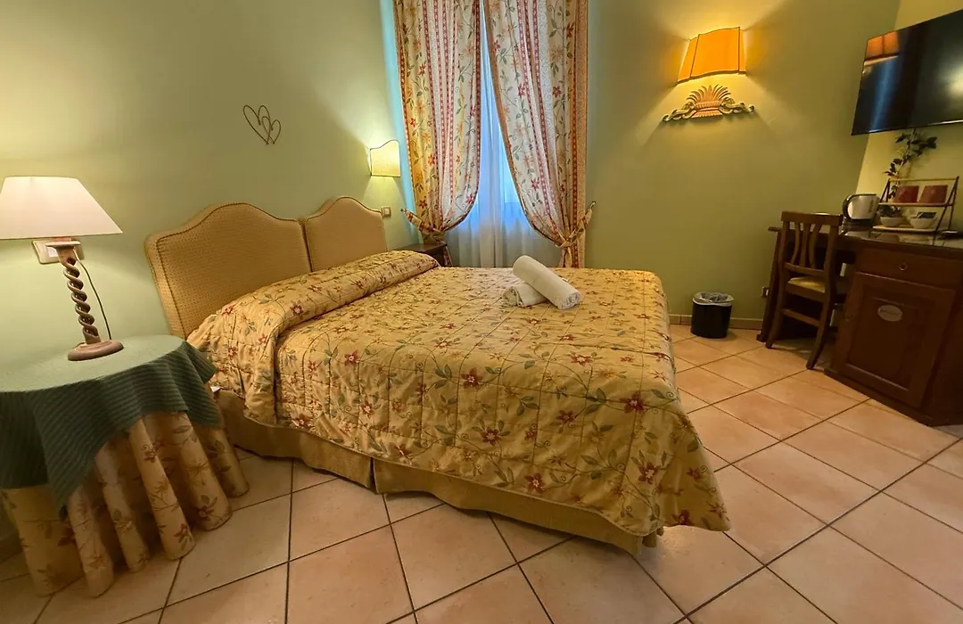 Villa Le Camelie Siena-1